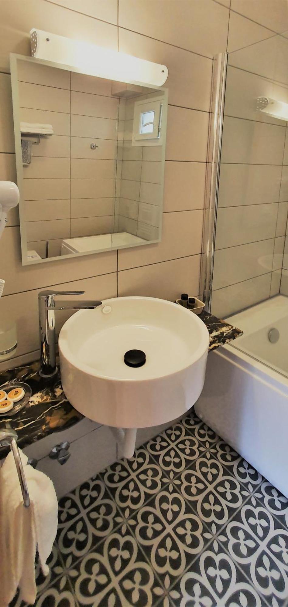 1951 Suites Калампака Номер фото